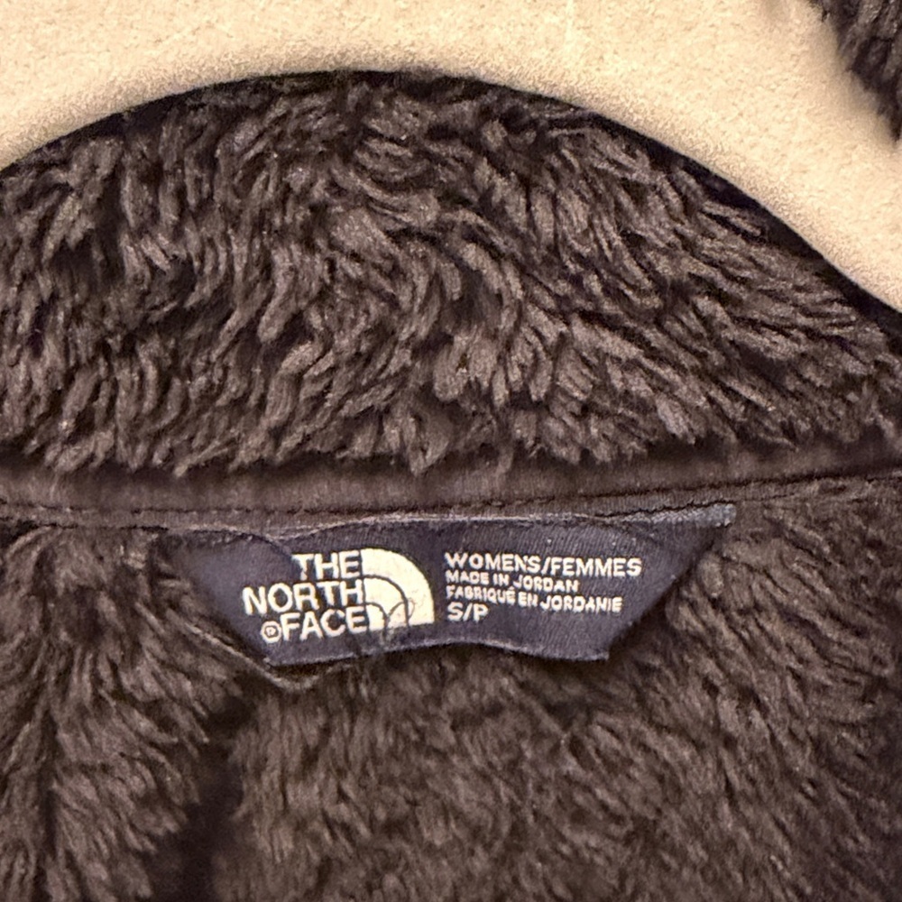 The North Face Women's Black Teddy Jacket - Picture 3 of 5